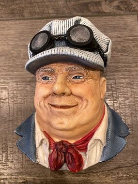 Bossons Chalkware - Engineer Steam Railway Locomotive - 1992 (24-12-073)